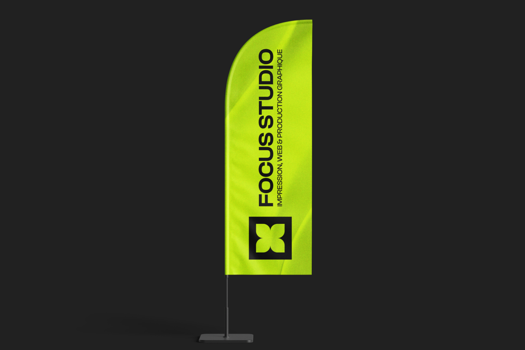 Drapeaux publicitaires personnalisés pour entreprises à Liège - Focus Studio
