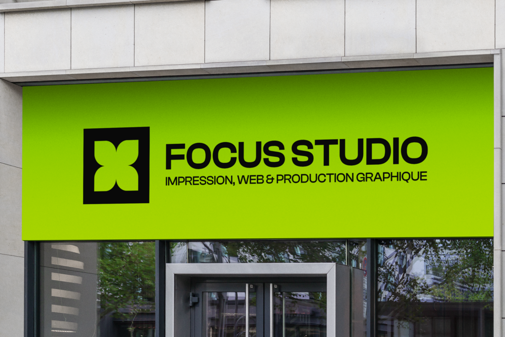 Création de panneaux publicitaires et signalétiques à Liège - Focus Studio