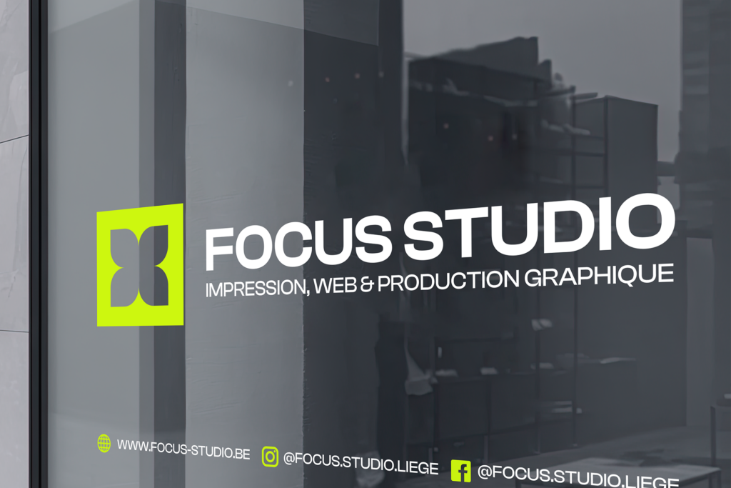 Habillage de vitrines et stickers pour commerces à Liège - Focus Studio